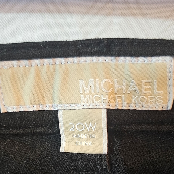 Michael Kors Black Skinny Pants with Gold Button - Picture 2 of 3